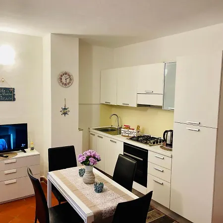 Piazza Ginestre Appartement *