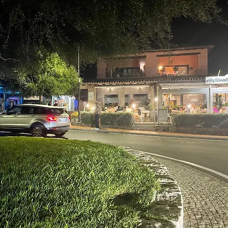Piazza Ginestre
